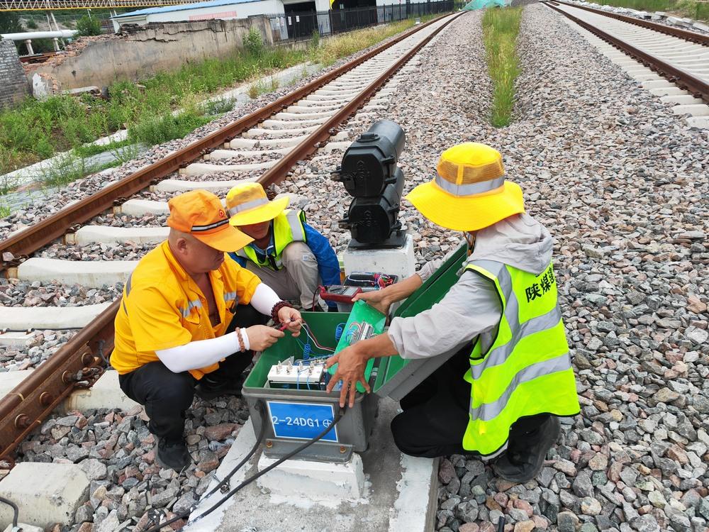 “路”途坦蕩！陜煤建設路橋分公司黃陵項目部“組合拳”齊發(fā)力