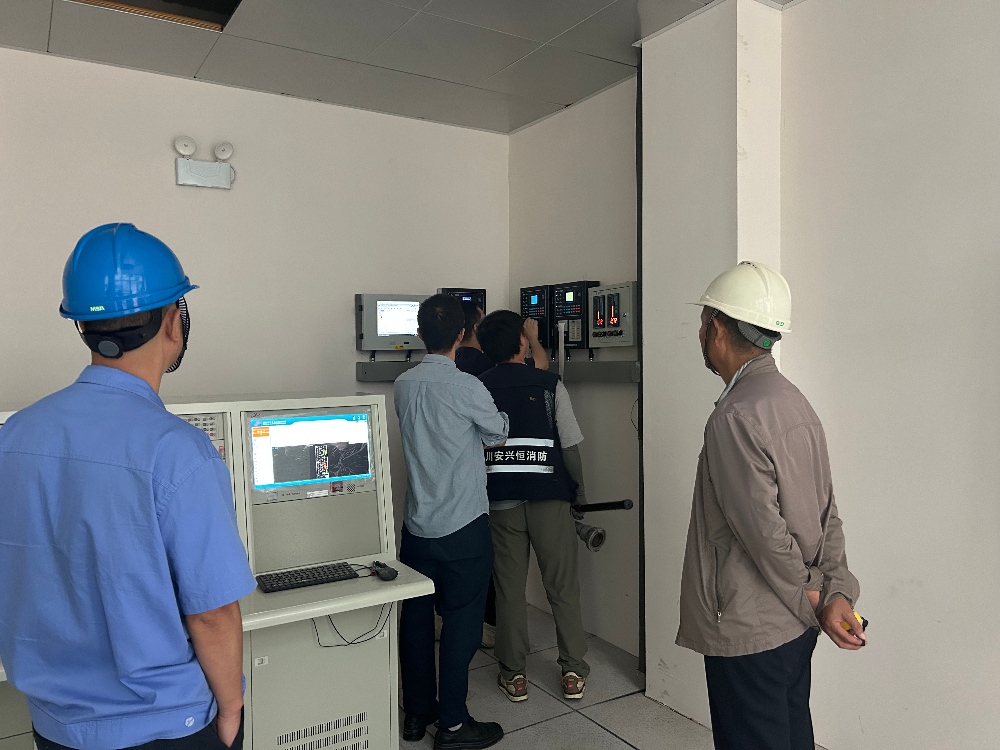 陜煤建設漢中分公司：智能塔機制造項目順利通過第三方消防檢測