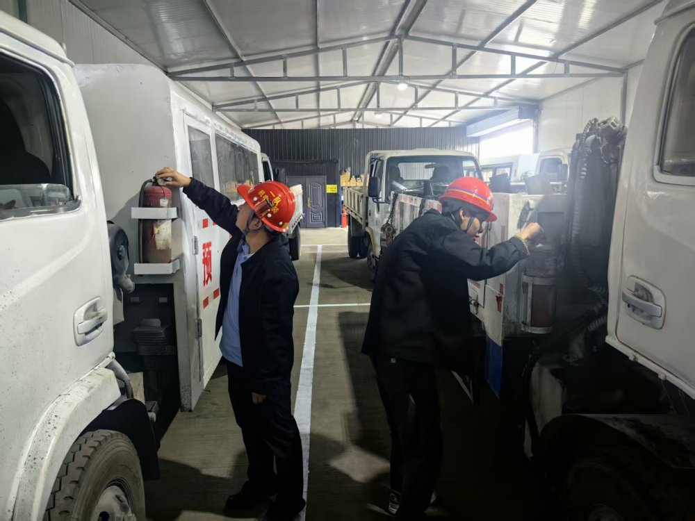 陜煤建設機電安裝公司：開展“雙節(jié)”安全專項檢查 織密安全生產(chǎn)防護網(wǎng)