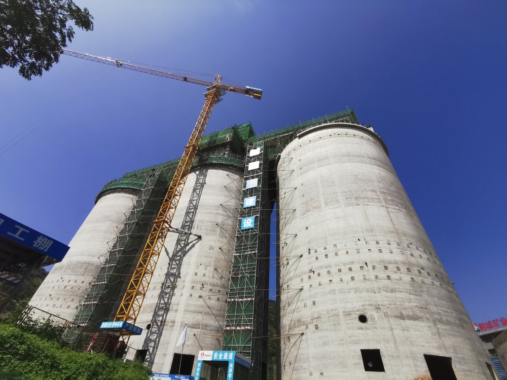 陜煤建設韓城分公司土建十一部：中秋月照施工路，國慶情燃建設魂