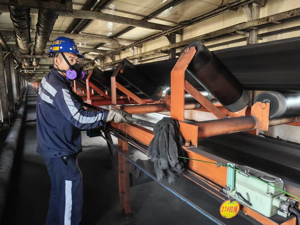 陜煤建設(shè)洗選煤運(yùn)營公司紅柳林洗煤廠項(xiàng)目部:以“零松懈”姿態(tài)護(hù)航節(jié)日生產(chǎn)