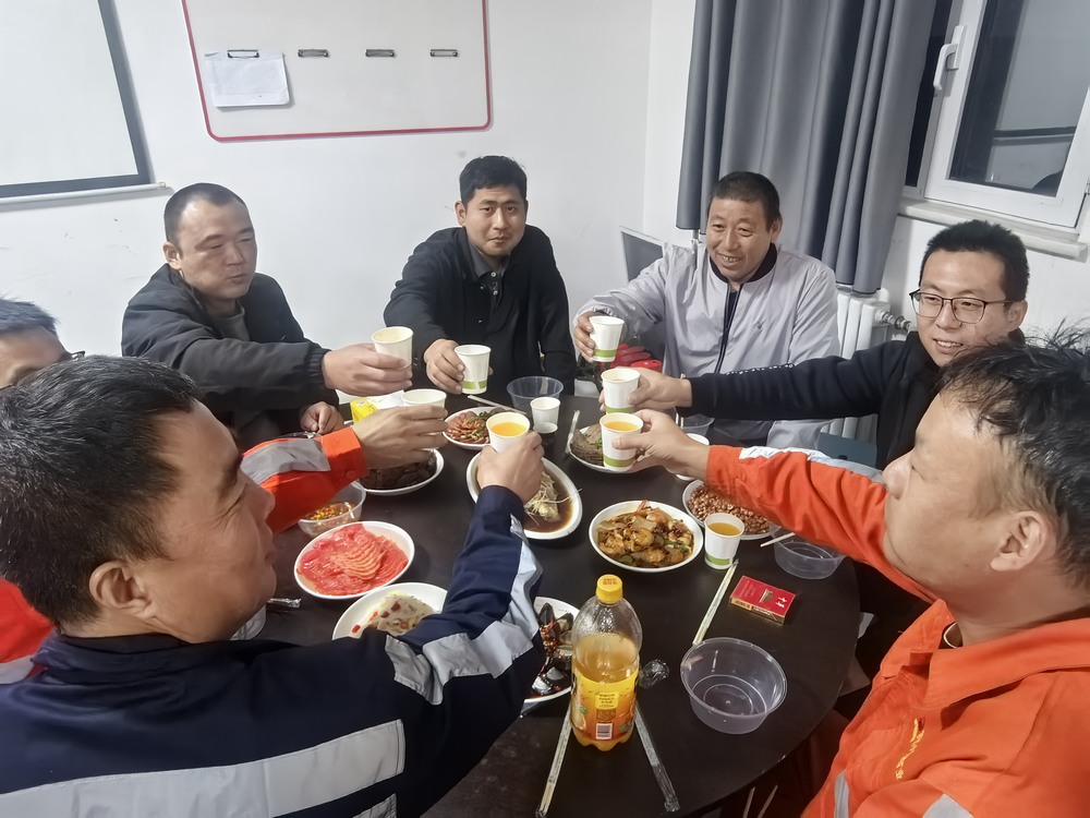 月滿中秋情暖一線 凝心聚力共話團圓