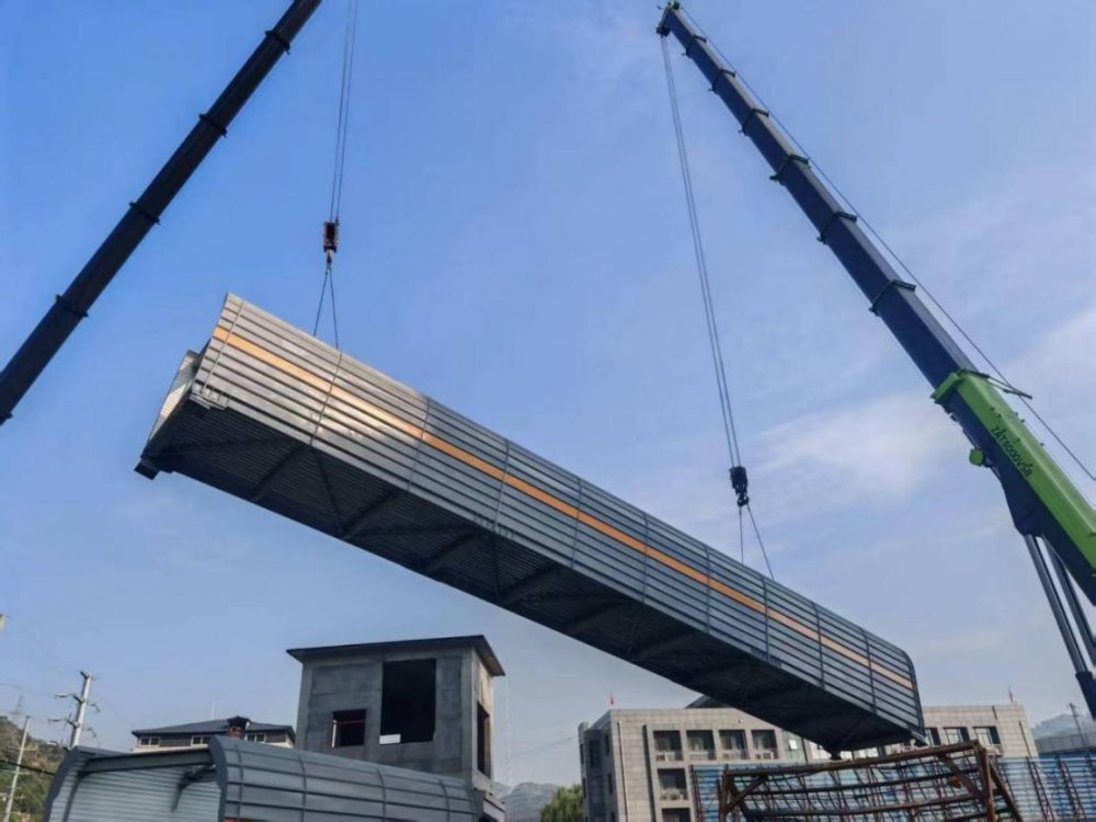 48噸“鋼鐵巨龍”精準落位！陜煤建設韓城分公司土建十一項目部“預演+實戰(zhàn)”搶出15天工期