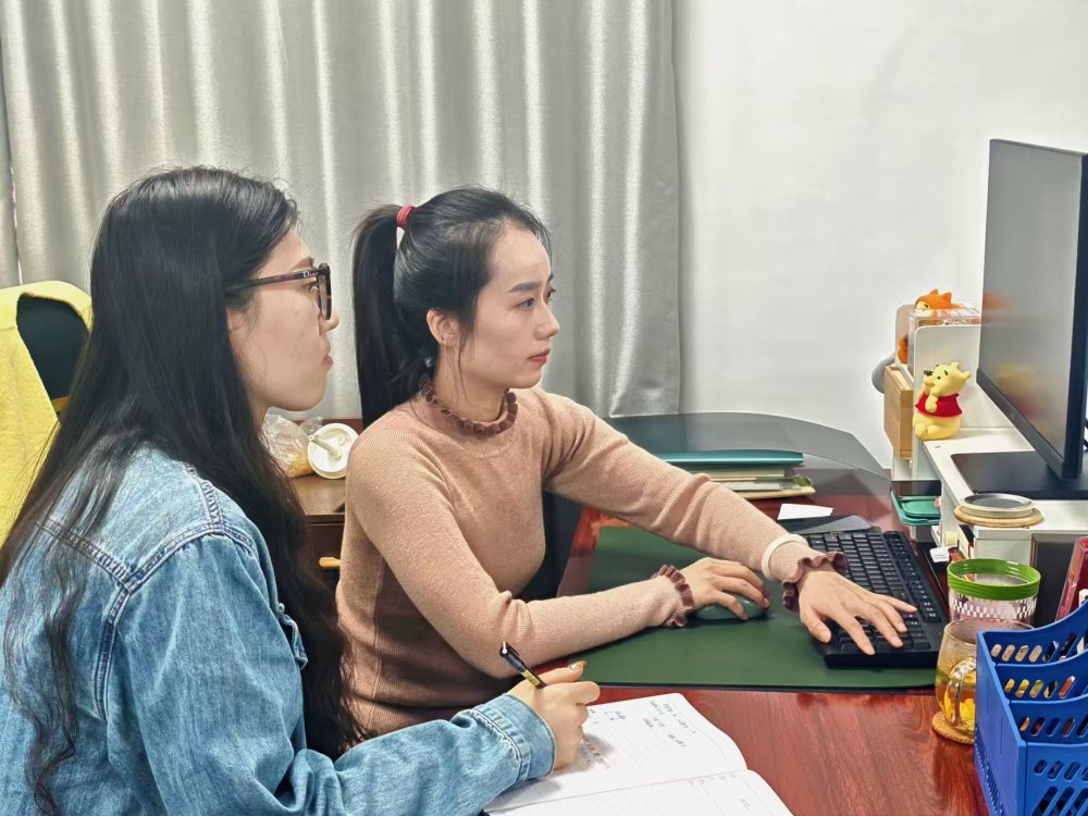 “賬”里春秋藏嚴(yán)謹(jǐn)，學(xué)中奮進(jìn)護(hù)發(fā)展