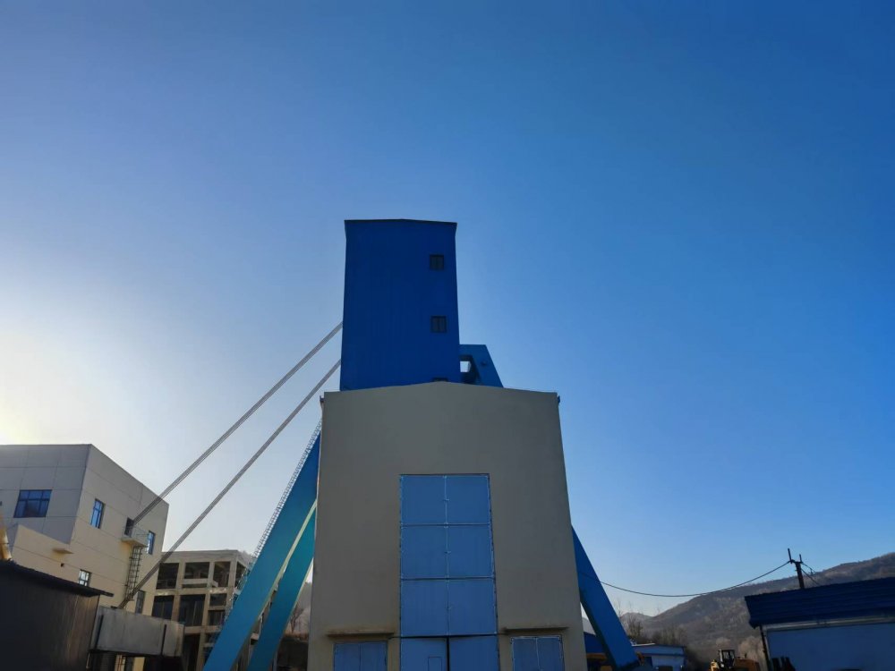 陜煤建設(shè)礦建三公司刷新封閉井架工程新標桿