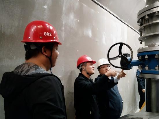 筑路架橋十余載，我們與改革共成長(zhǎng)