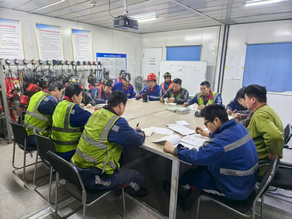 陜煤建設(shè)洗選煤運(yùn)營公司第二項目部：春啟攻堅   按下開局“快進(jìn)鍵”