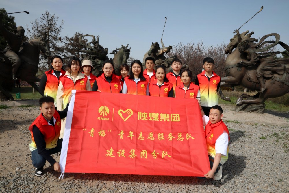 “鋒”華正茂，“路”遇美好