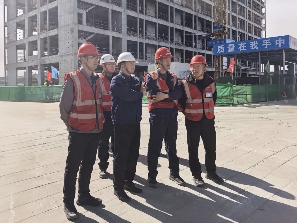 榆林化學副總經(jīng)理劉振虎深入陜煤建設天工公司基層項目部檢查指導工作