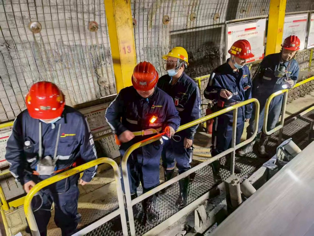 陜煤建設(shè)煤礦運營服務(wù)分公司：TBM全斷面掘進(jìn)機(jī)單班進(jìn)尺突破8.5米