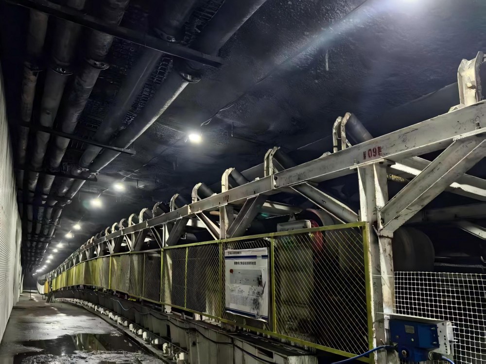 陜煤建設(shè)機(jī)電安裝公司小保當(dāng)項目部：創(chuàng)新工藝保障長距離帶式輸送機(jī)安裝