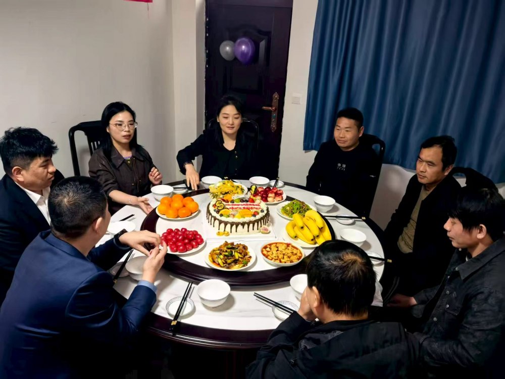 陜煤建設(shè)煤礦運營服務(wù)分公司：四月春風(fēng)暖 工會情更濃